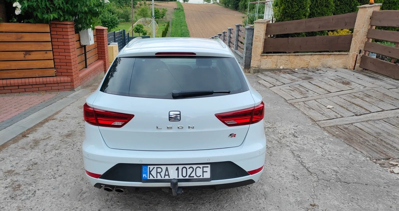 Seat Leon cena 62000 przebieg: 180000, rok produkcji 2017 z Chocz małe 106